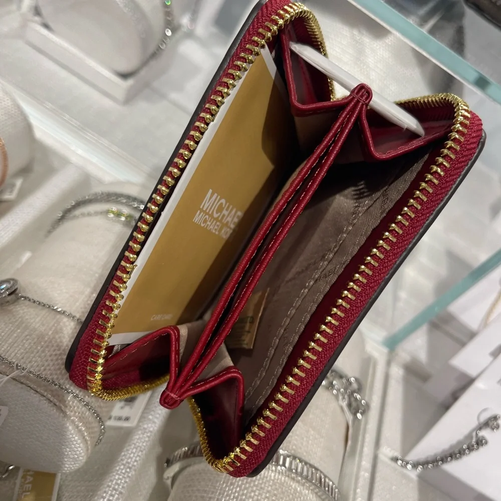 MICHAEL KORS Jet Set Medium Distressed Zip Around Card Case
Cherry
NWT - Picture 10 of 16